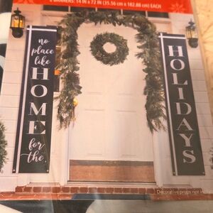 Holiday Time 2 banners Black & White. NWT